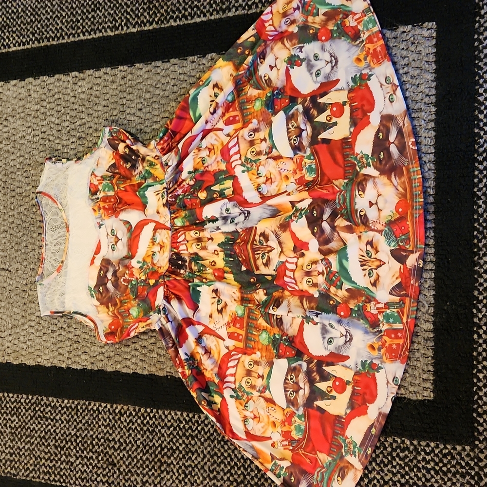 Beautiful, Vibrant Christmas Cat Dress, Size Large ❤️🎅🐱🤶❤️ - Picture 12 of 16